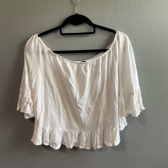 Zara trafaluc off shoulder ruffle bell sleeves white top. Size Small - Picture 2 of 4